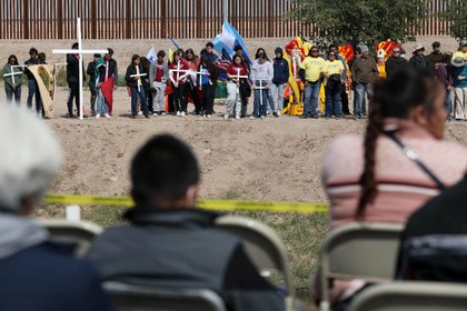 AFP m isa de día de muertos por migranmtes en Río Bravo.jpeg
